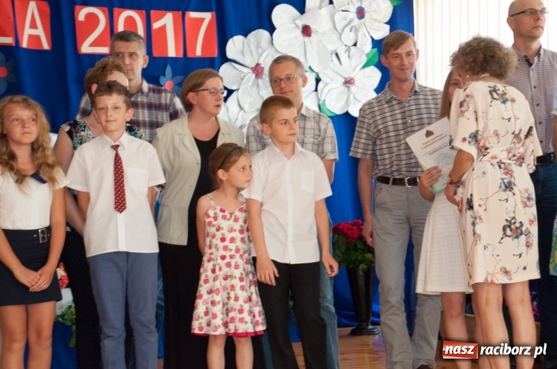 Zdjęcie w galerii na portalu naszraciborz.pl: Gala Laureatów SP 18 – wręczono Orły i SuperOrły Osiemnastki wiadomości z regionu