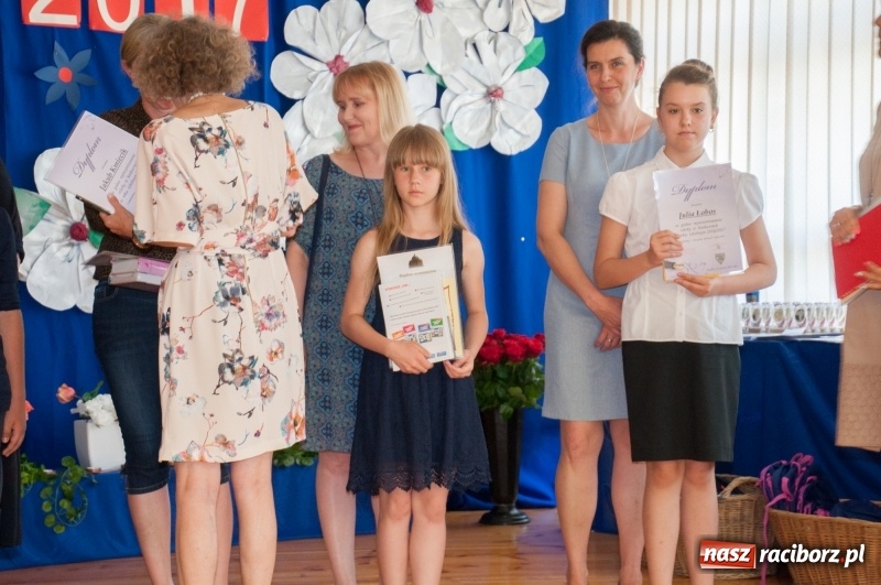 Zdjęcie w galerii na portalu naszraciborz.pl: Gala Laureatów SP 18 – wręczono Orły i SuperOrły Osiemnastki wiadomości z regionu