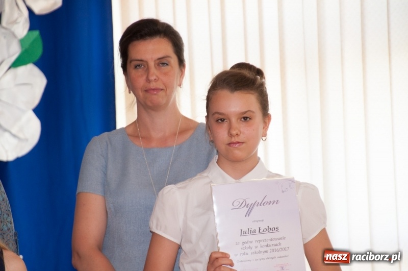 Zdjęcie w galerii na portalu naszraciborz.pl: Gala Laureatów SP 18 – wręczono Orły i SuperOrły Osiemnastki wiadomości z regionu