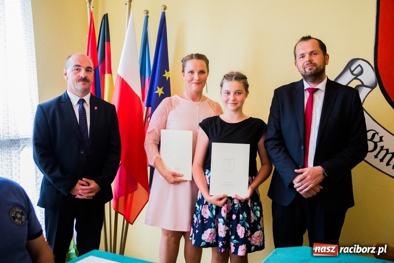 Zdjęcie w galerii na portalu naszraciborz.pl: Najlepsi uczniowie z gminy Krzanowice nagrodzeni wiadomości z regionu