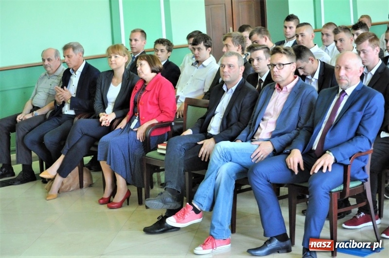 Zdjęcie w galerii na portalu naszraciborz.pl: OSZ Rafako świętował zakończenie roku szkolnego  wiadomości z regionu