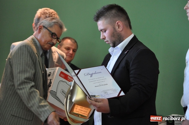 Zdjęcie w galerii na portalu naszraciborz.pl: OSZ Rafako świętował zakończenie roku szkolnego  wiadomości z regionu