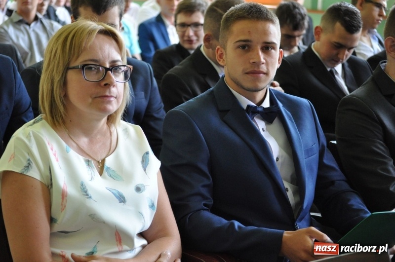Zdjęcie w galerii na portalu naszraciborz.pl: OSZ Rafako świętował zakończenie roku szkolnego  wiadomości z regionu