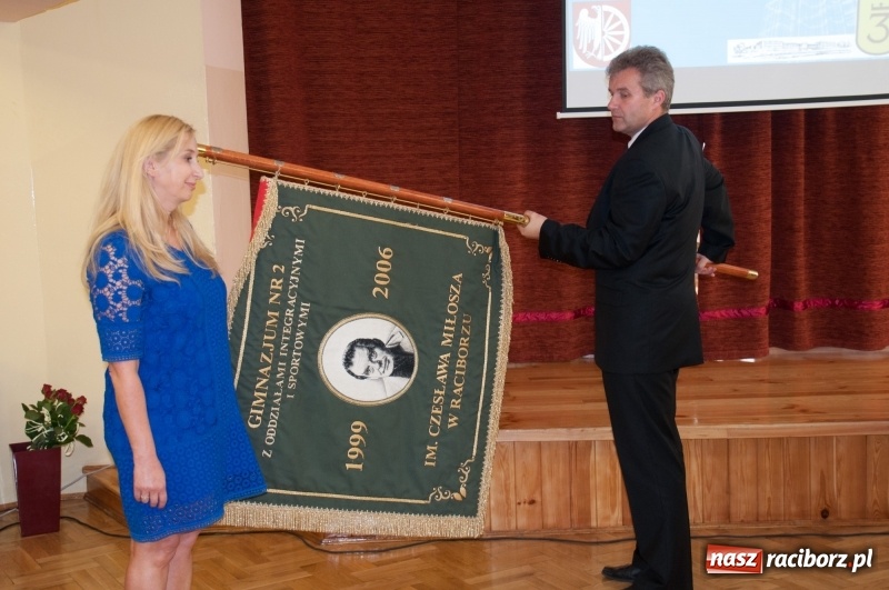 Zdjęcie w galerii na portalu naszraciborz.pl: Miejskie zakończenie roku szkolnego – po raz ostatni w gimnazjum... wiadomości z regionu