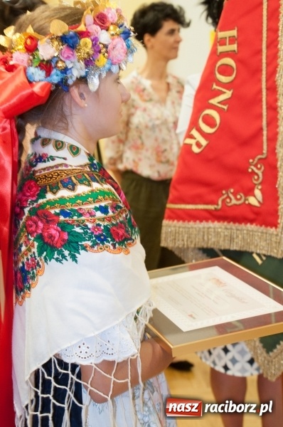 Zdjęcie w galerii na portalu naszraciborz.pl: Miejskie zakończenie roku szkolnego – po raz ostatni w gimnazjum... wiadomości z regionu