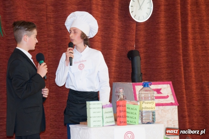 Zdjęcie w galerii na portalu naszraciborz.pl: Miejskie zakończenie roku szkolnego – po raz ostatni w gimnazjum... wiadomości z regionu