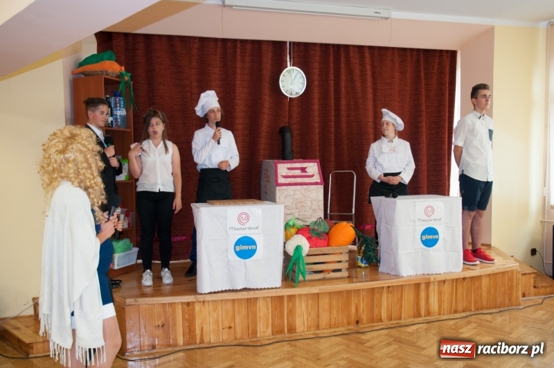 Zdjęcie w galerii na portalu naszraciborz.pl: Miejskie zakończenie roku szkolnego – po raz ostatni w gimnazjum... wiadomości z regionu