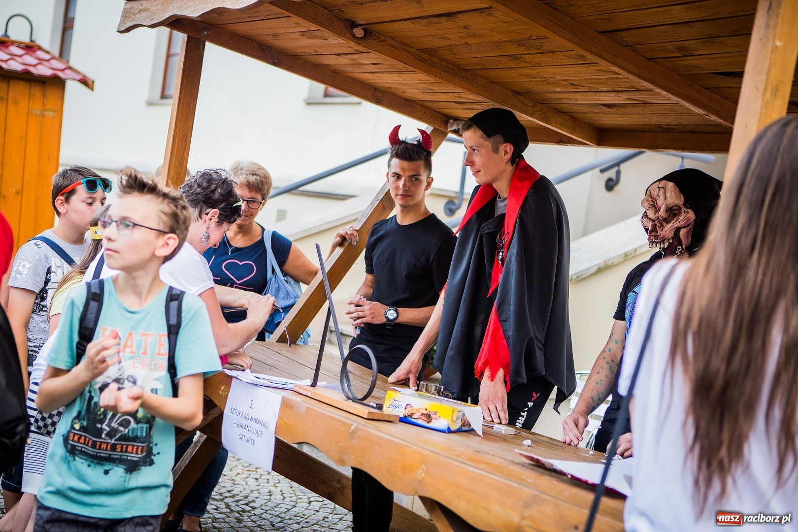 Zdjęcie w galerii na portalu naszraciborz.pl: Zamkowa Noc z Duchami na powitanie wakacji  wiadomości z regionu