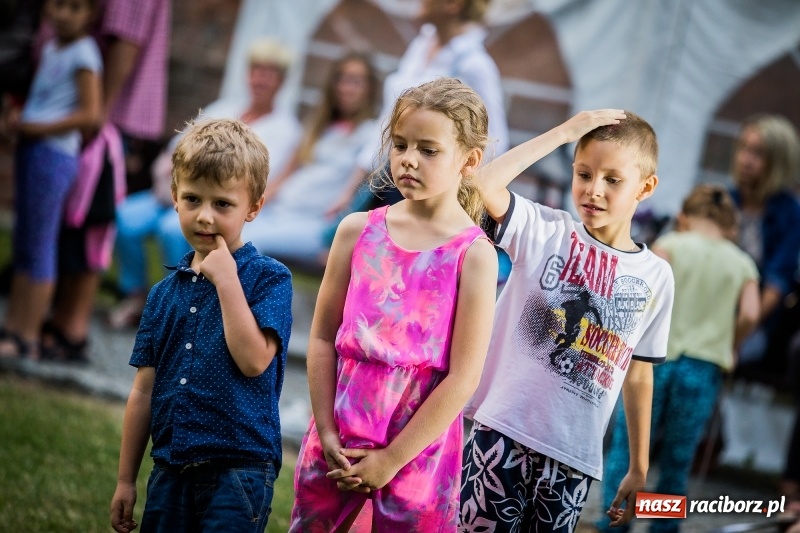 Zdjęcie w galerii na portalu naszraciborz.pl: Zamkowa Noc z Duchami na powitanie wakacji  wiadomości z regionu