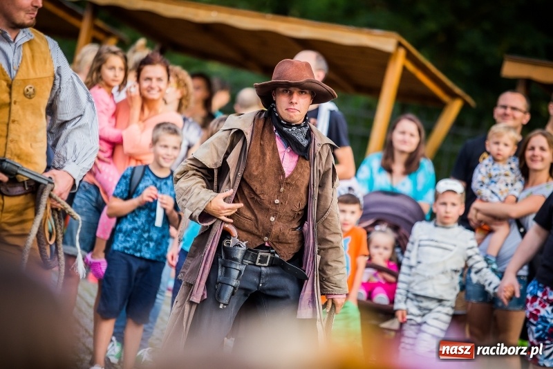 Zdjęcie w galerii na portalu naszraciborz.pl: Zamkowa Noc z Duchami na powitanie wakacji  wiadomości z regionu