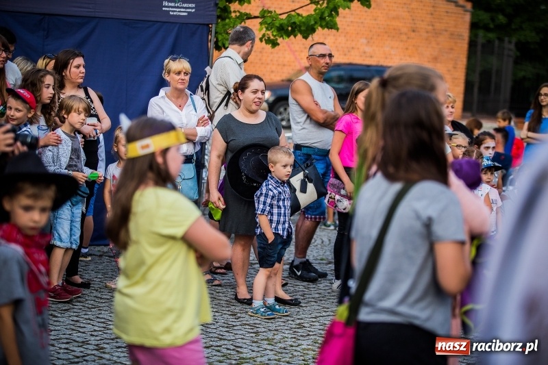 Zdjęcie w galerii na portalu naszraciborz.pl: Zamkowa Noc z Duchami na powitanie wakacji  wiadomości z regionu