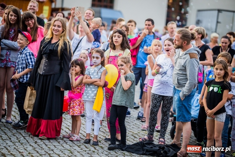 Zdjęcie w galerii na portalu naszraciborz.pl: Zamkowa Noc z Duchami na powitanie wakacji  wiadomości z regionu