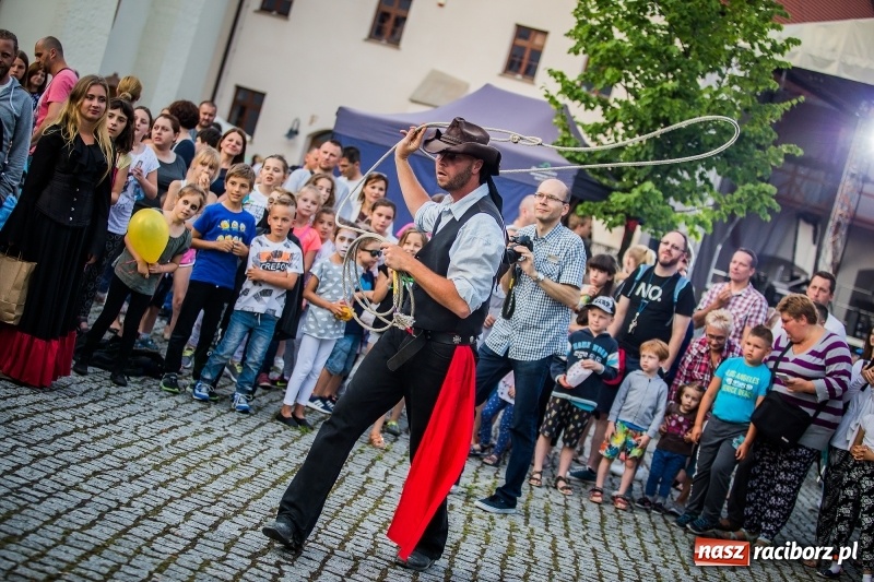 Zdjęcie w galerii na portalu naszraciborz.pl: Zamkowa Noc z Duchami na powitanie wakacji  wiadomości z regionu