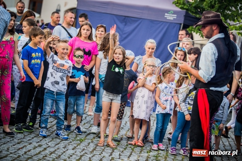 Zdjęcie w galerii na portalu naszraciborz.pl: Zamkowa Noc z Duchami na powitanie wakacji  wiadomości z regionu