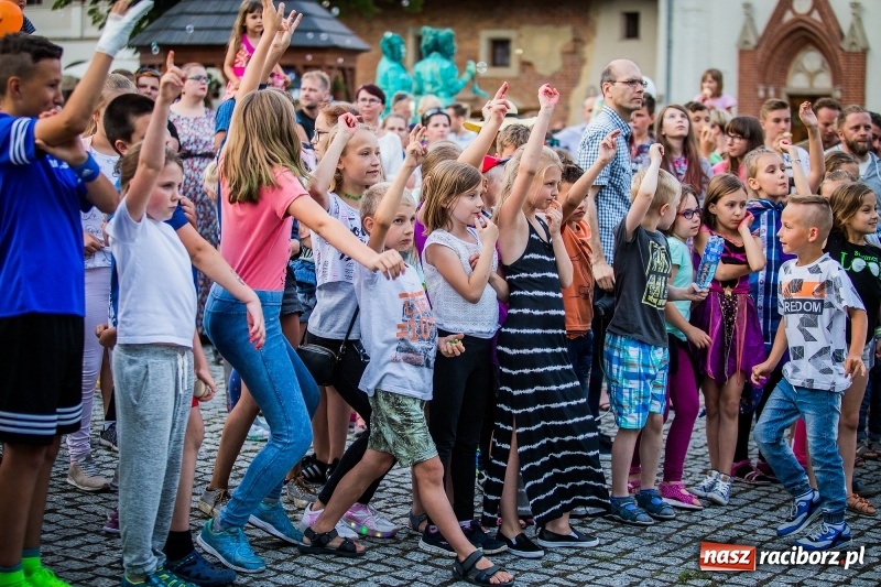 Zdjęcie w galerii na portalu naszraciborz.pl: Zamkowa Noc z Duchami na powitanie wakacji  wiadomości z regionu