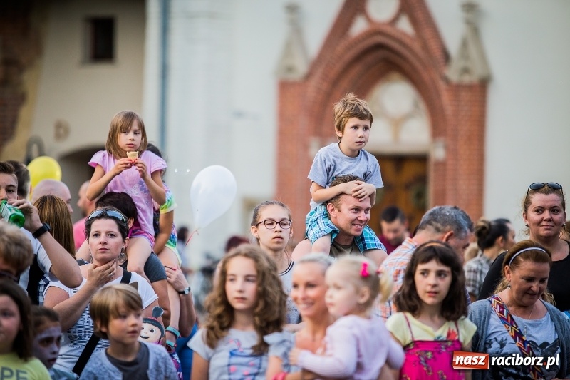 Zdjęcie w galerii na portalu naszraciborz.pl: Zamkowa Noc z Duchami na powitanie wakacji  wiadomości z regionu