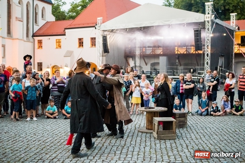 Zdjęcie w galerii na portalu naszraciborz.pl: Zamkowa Noc z Duchami na powitanie wakacji  wiadomości z regionu