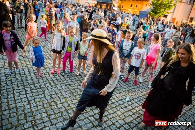 Zdjęcie w galerii na portalu naszraciborz.pl: Zamkowa Noc z Duchami na powitanie wakacji  wiadomości z regionu