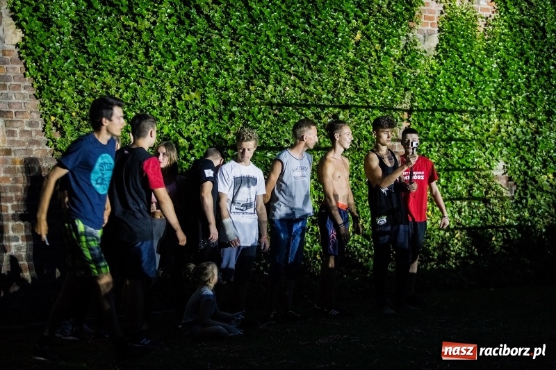 Zdjęcie w galerii na portalu naszraciborz.pl: Zamkowa Noc z Duchami na powitanie wakacji  wiadomości z regionu