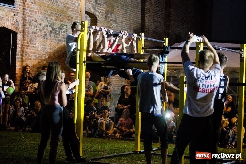 Zdjęcie w galerii na portalu naszraciborz.pl: Zamkowa Noc z Duchami na powitanie wakacji  wiadomości z regionu