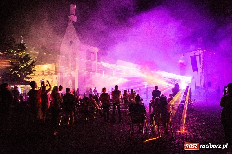 Zdjęcie w galerii na portalu naszraciborz.pl: Zamkowa Noc z Duchami na powitanie wakacji  wiadomości z regionu