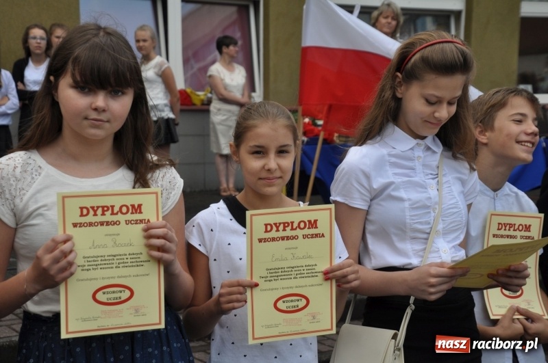 Zdjęcie w galerii na portalu naszraciborz.pl: Zakończenie roku szkolnego w SP18 – były świadectwa, nie było absolwentów wiadomości z regionu