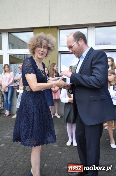 Zdjęcie w galerii na portalu naszraciborz.pl: Zakończenie roku szkolnego w SP18 – były świadectwa, nie było absolwentów wiadomości z regionu