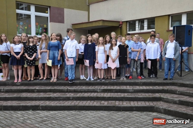 Zdjęcie w galerii na portalu naszraciborz.pl: Zakończenie roku szkolnego w SP18 – były świadectwa, nie było absolwentów wiadomości z regionu