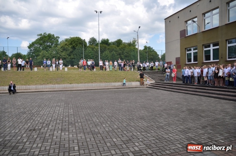 Zdjęcie w galerii na portalu naszraciborz.pl: Zakończenie roku szkolnego w SP18 – były świadectwa, nie było absolwentów wiadomości z regionu