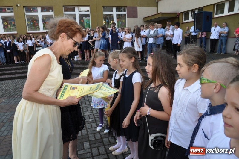 Zdjęcie w galerii na portalu naszraciborz.pl: Zakończenie roku szkolnego w SP18 – były świadectwa, nie było absolwentów wiadomości z regionu