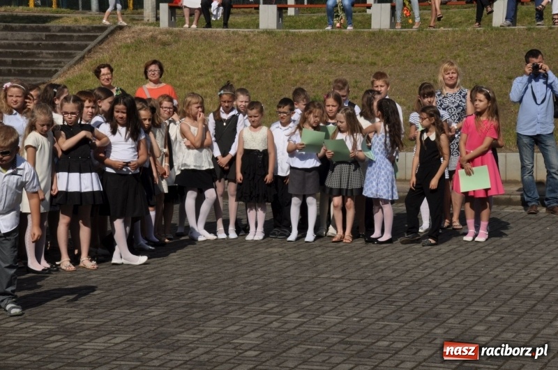 Zdjęcie w galerii na portalu naszraciborz.pl: Zakończenie roku szkolnego w SP18 – były świadectwa, nie było absolwentów wiadomości z regionu