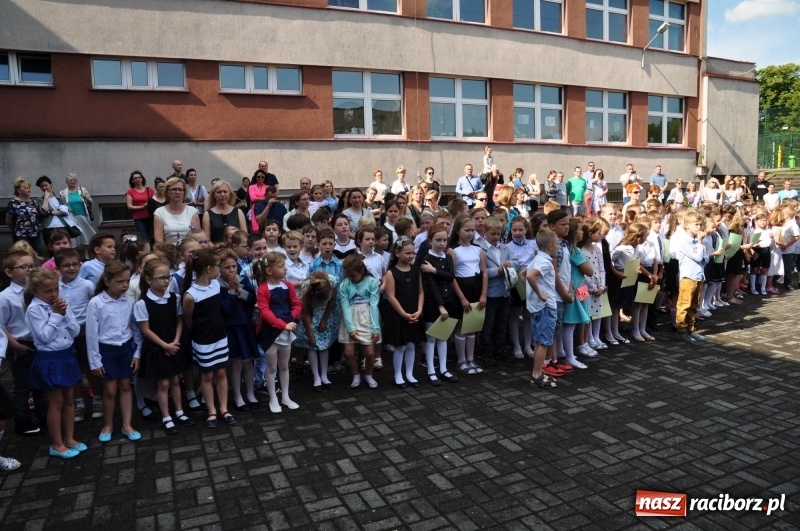 Zdjęcie w galerii na portalu naszraciborz.pl: Zakończenie roku szkolnego w SP18 – były świadectwa, nie było absolwentów wiadomości z regionu