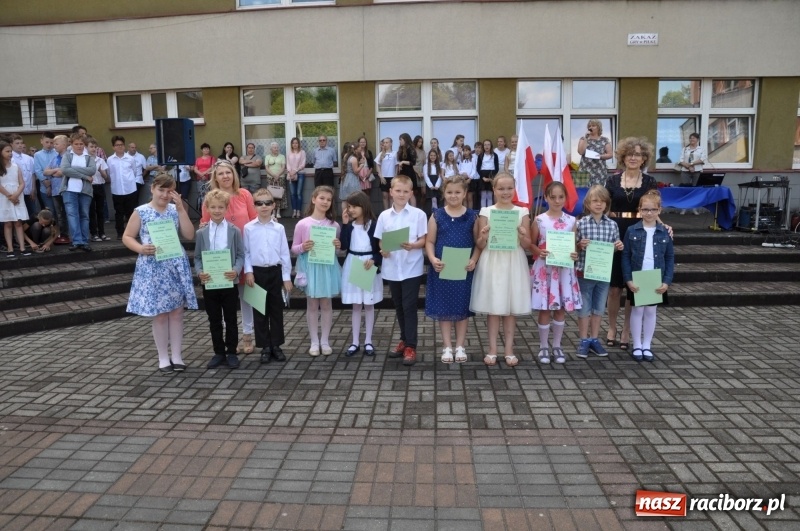 Zdjęcie w galerii na portalu naszraciborz.pl: Zakończenie roku szkolnego w SP18 – były świadectwa, nie było absolwentów wiadomości z regionu