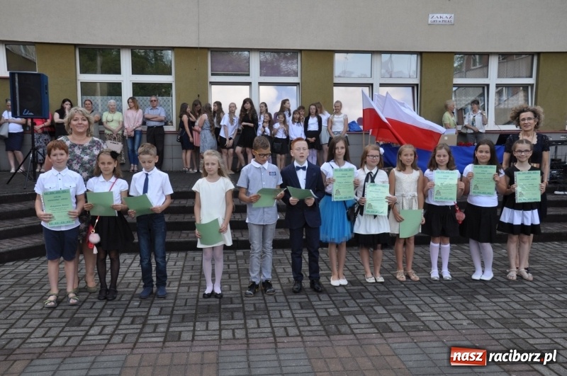 Zdjęcie w galerii na portalu naszraciborz.pl: Zakończenie roku szkolnego w SP18 – były świadectwa, nie było absolwentów wiadomości z regionu