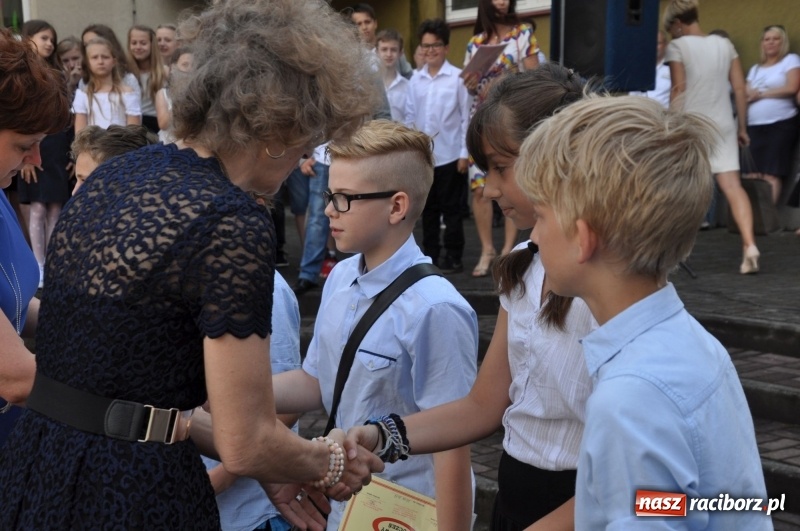 Zdjęcie w galerii na portalu naszraciborz.pl: Zakończenie roku szkolnego w SP18 – były świadectwa, nie było absolwentów wiadomości z regionu