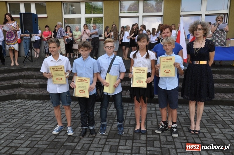 Zdjęcie w galerii na portalu naszraciborz.pl: Zakończenie roku szkolnego w SP18 – były świadectwa, nie było absolwentów wiadomości z regionu