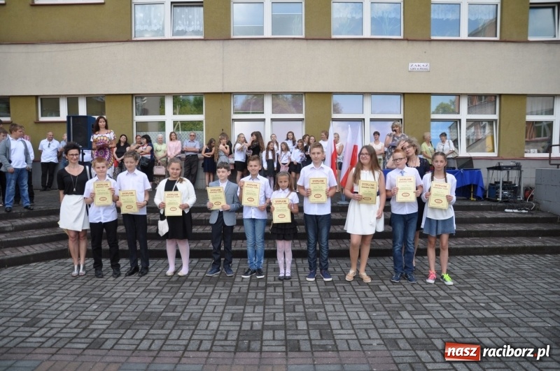 Zdjęcie w galerii na portalu naszraciborz.pl: Zakończenie roku szkolnego w SP18 – były świadectwa, nie było absolwentów wiadomości z regionu