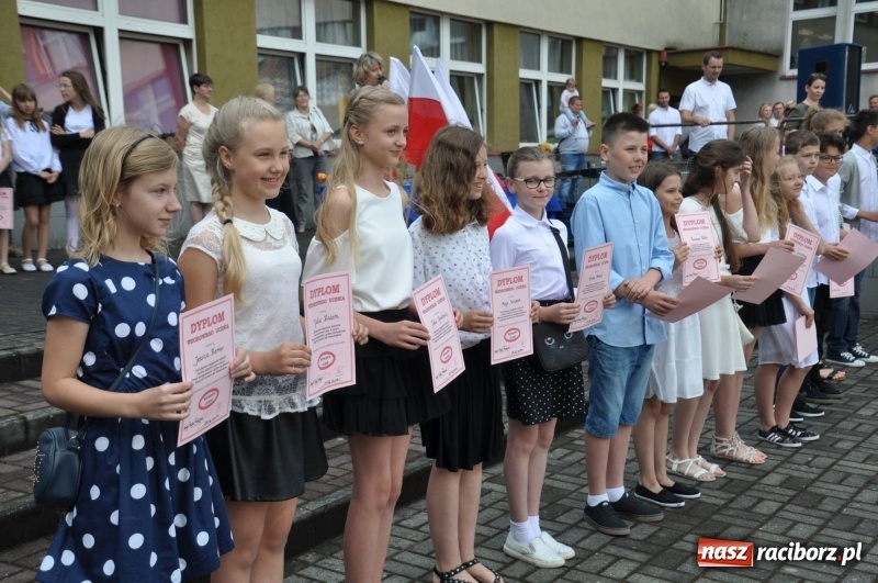 Zdjęcie w galerii na portalu naszraciborz.pl: Zakończenie roku szkolnego w SP18 – były świadectwa, nie było absolwentów wiadomości z regionu