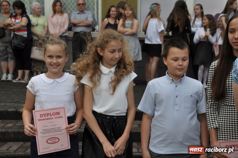 Zdjęcie w galerii na portalu naszraciborz.pl: Zakończenie roku szkolnego w SP18 – były świadectwa, nie było absolwentów wiadomości z regionu