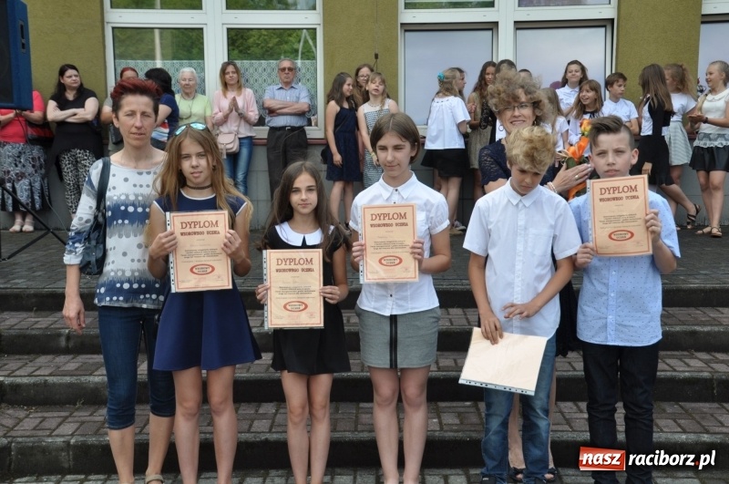 Zdjęcie w galerii na portalu naszraciborz.pl: Zakończenie roku szkolnego w SP18 – były świadectwa, nie było absolwentów wiadomości z regionu