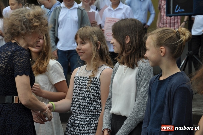 Zdjęcie w galerii na portalu naszraciborz.pl: Zakończenie roku szkolnego w SP18 – były świadectwa, nie było absolwentów wiadomości z regionu