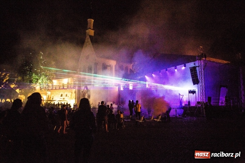 Zdjęcie w galerii na portalu naszraciborz.pl: Laserowe show na zamku piastowskim w Raciborzu  wiadomości z regionu