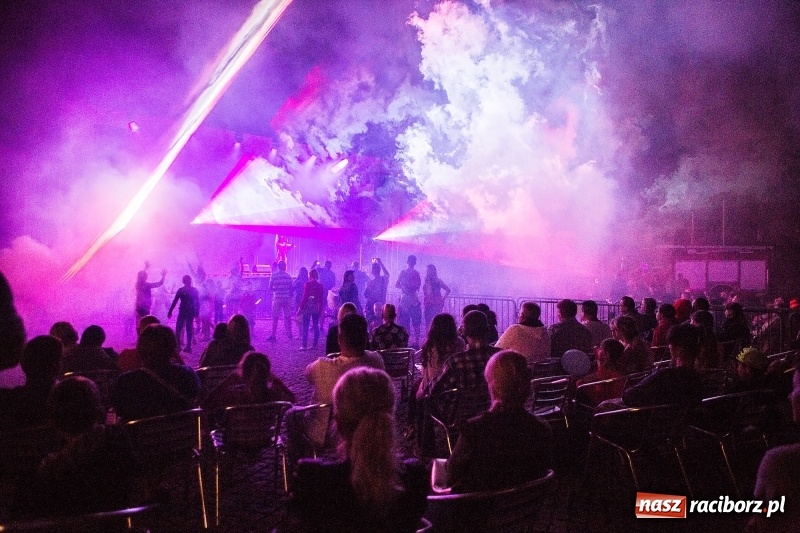 Zdjęcie w galerii na portalu naszraciborz.pl: Laserowe show na zamku piastowskim w Raciborzu  wiadomości z regionu
