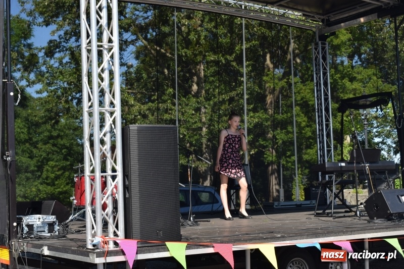 Zdjęcie w galerii na portalu naszraciborz.pl: Kuźnia Kultury pożegnała rok szkolny wiadomości z regionu