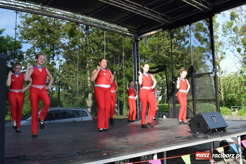 Zdjęcie w galerii na portalu naszraciborz.pl: Kuźnia Kultury pożegnała rok szkolny wiadomości z regionu