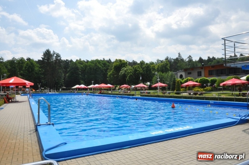 Zdjęcie w galerii na portalu naszraciborz.pl: Historia basenu w Szymocicach wiadomości z regionu