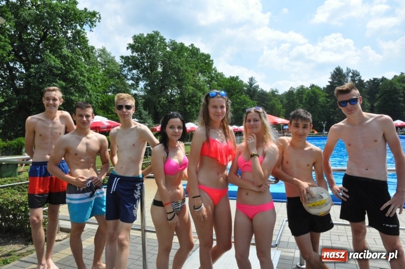 Zdjęcie w galerii na portalu naszraciborz.pl: Historia basenu w Szymocicach wiadomości z regionu