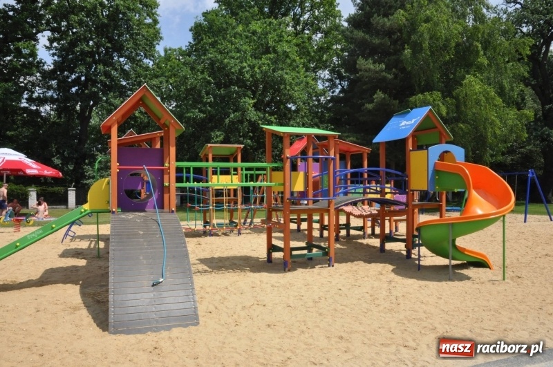 Zdjęcie w galerii na portalu naszraciborz.pl: Historia basenu w Szymocicach wiadomości z regionu