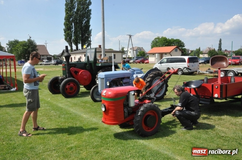 Zdjęcie w galerii na portalu naszraciborz.pl: Messerschmitt K-200 i inne cuda motoryzacji na zlocie pojazdów zabytkowych w Zabełkowie  wiadomości z regionu