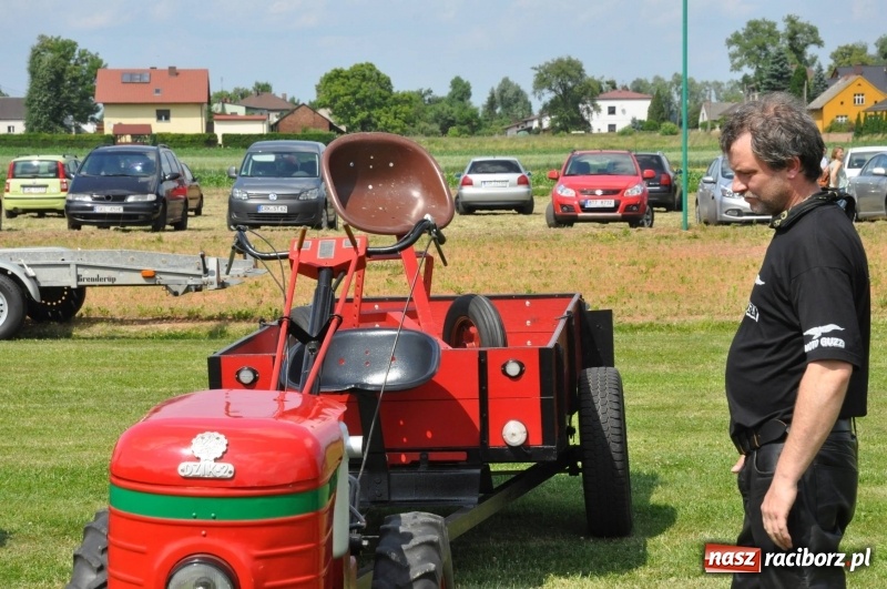 Zdjęcie w galerii na portalu naszraciborz.pl: Messerschmitt K-200 i inne cuda motoryzacji na zlocie pojazdów zabytkowych w Zabełkowie  wiadomości z regionu